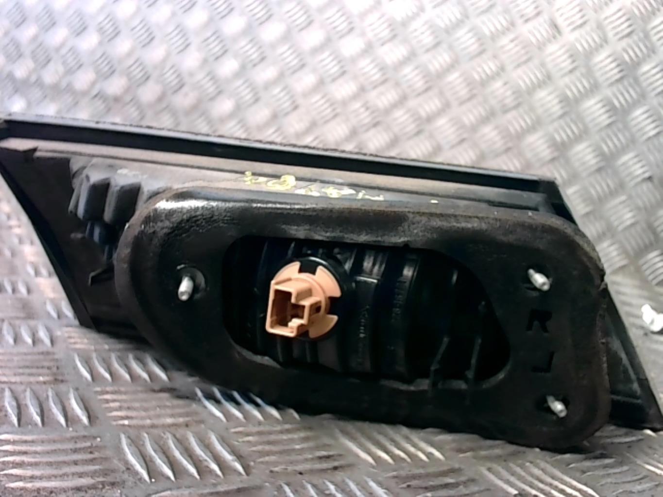 Feu arriere secondaire droit (feux) HONDA CIVIC 8 PHASE 1 Diesel - 1