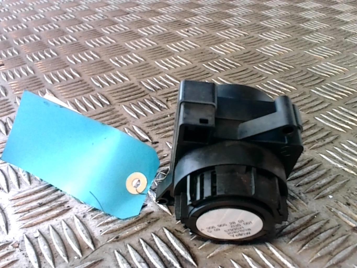 Bouton/Interrupteur MERCEDES SPRINTER 2 PHASE 2 Diesel - 1