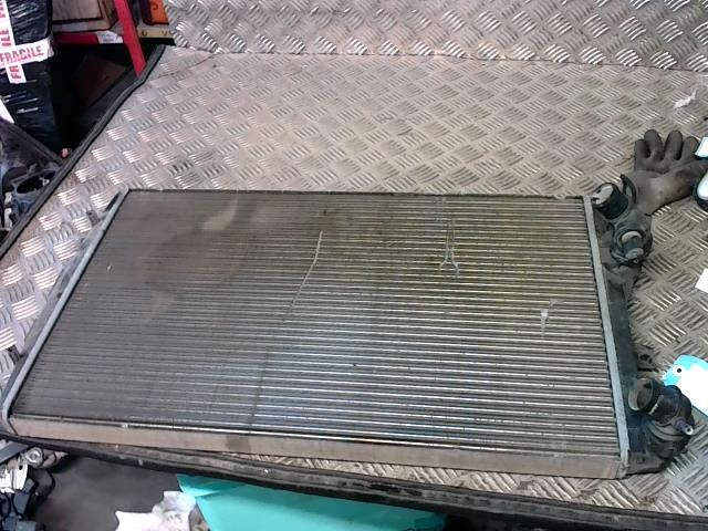 Radiateur eau VOLKSWAGEN PASSAT 5  - 1