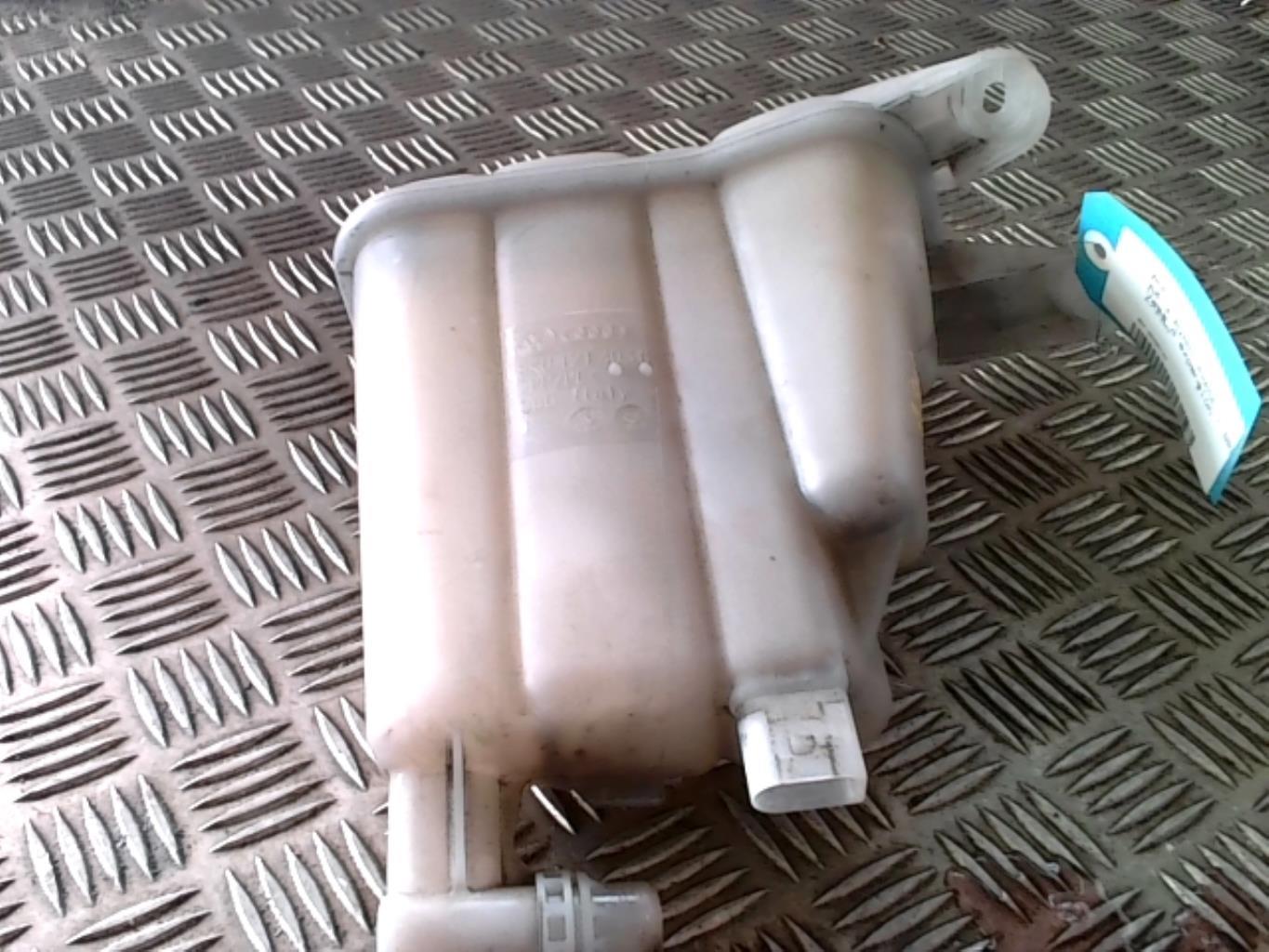 Vase d'expansion AUDI A4 3 AVANT PHASE 1 BREAK Diesel - 1