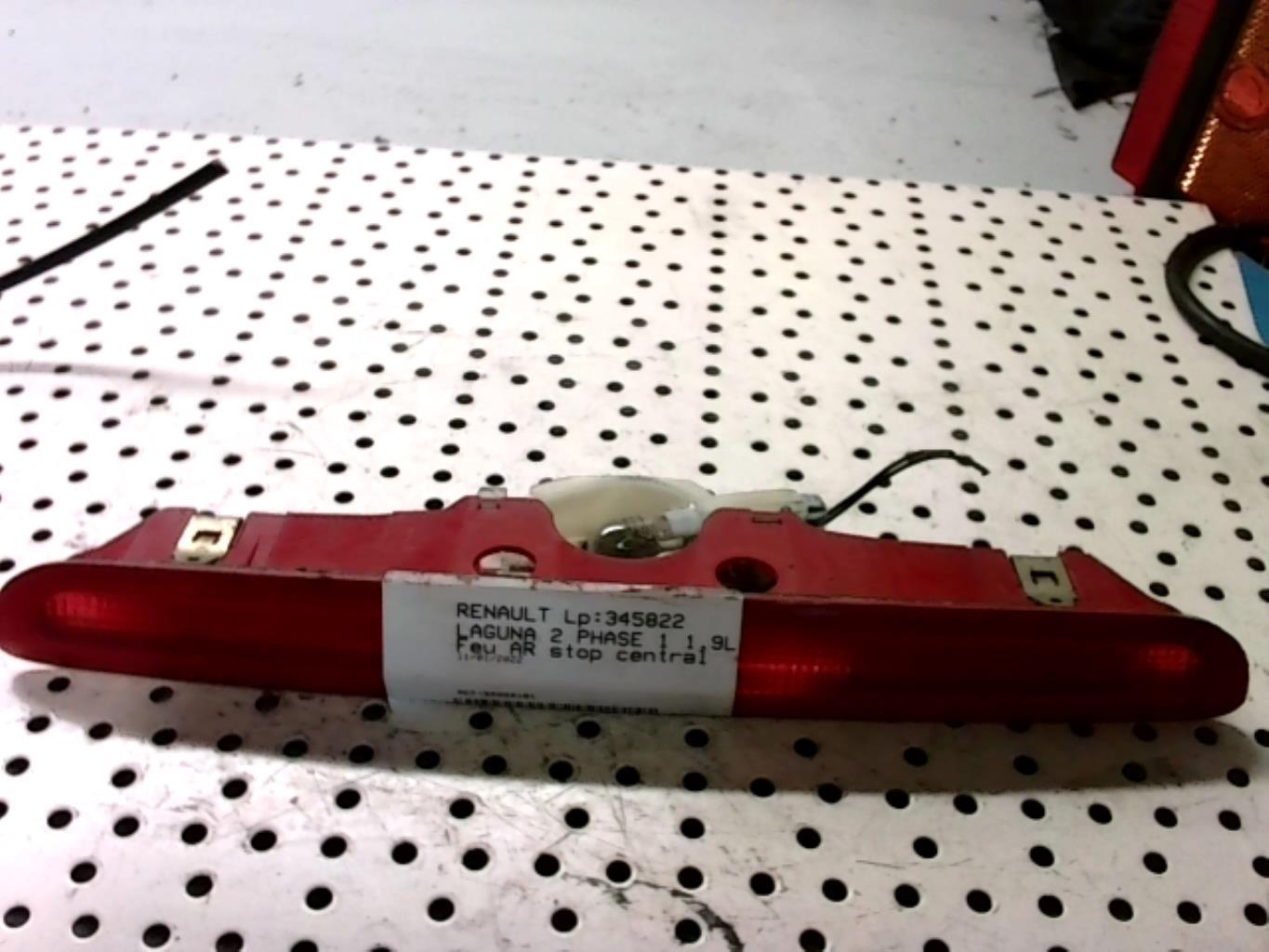 Feu arriere stop central RENAULT LAGUNA 2 PHASE 1 Diesel - 1
