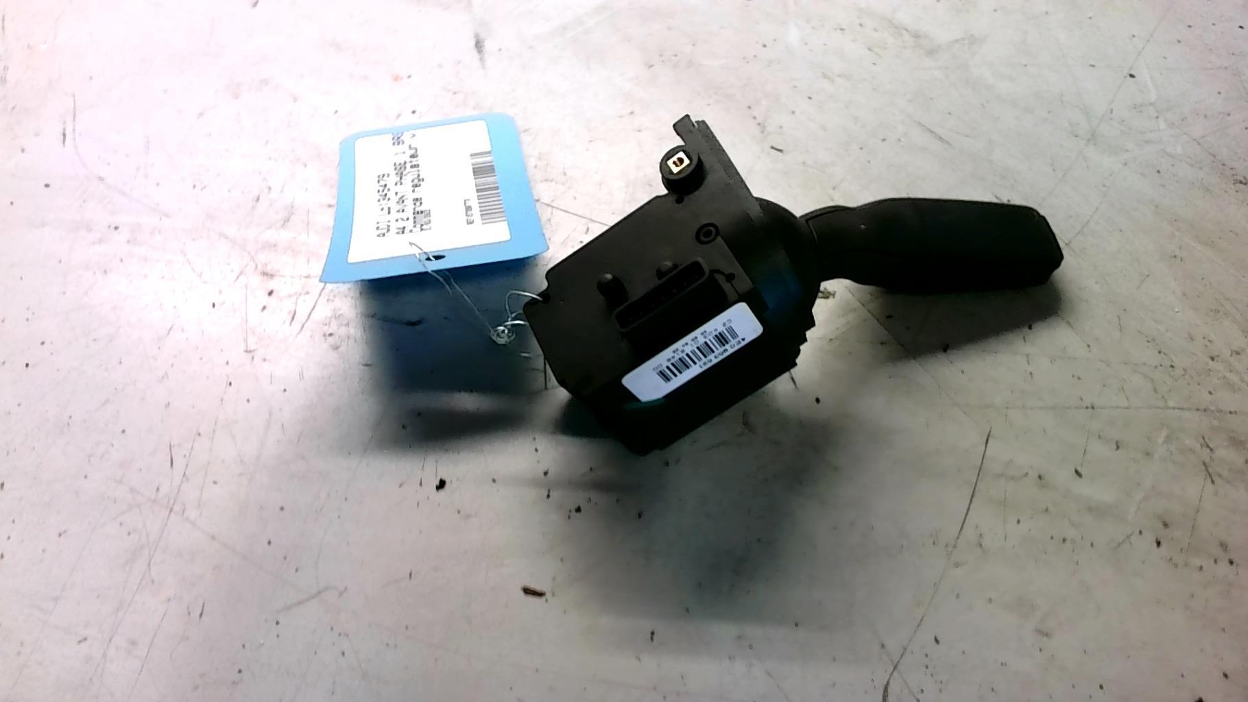 Commande regulateur vitesse AUDI A4 2 AVANT PHASE 1 BREAK Diesel - 1