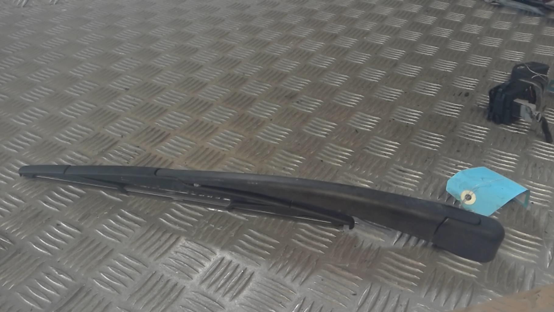 Bras essuie glace arriere MAZDA 3 1 PHASE 1  - 1