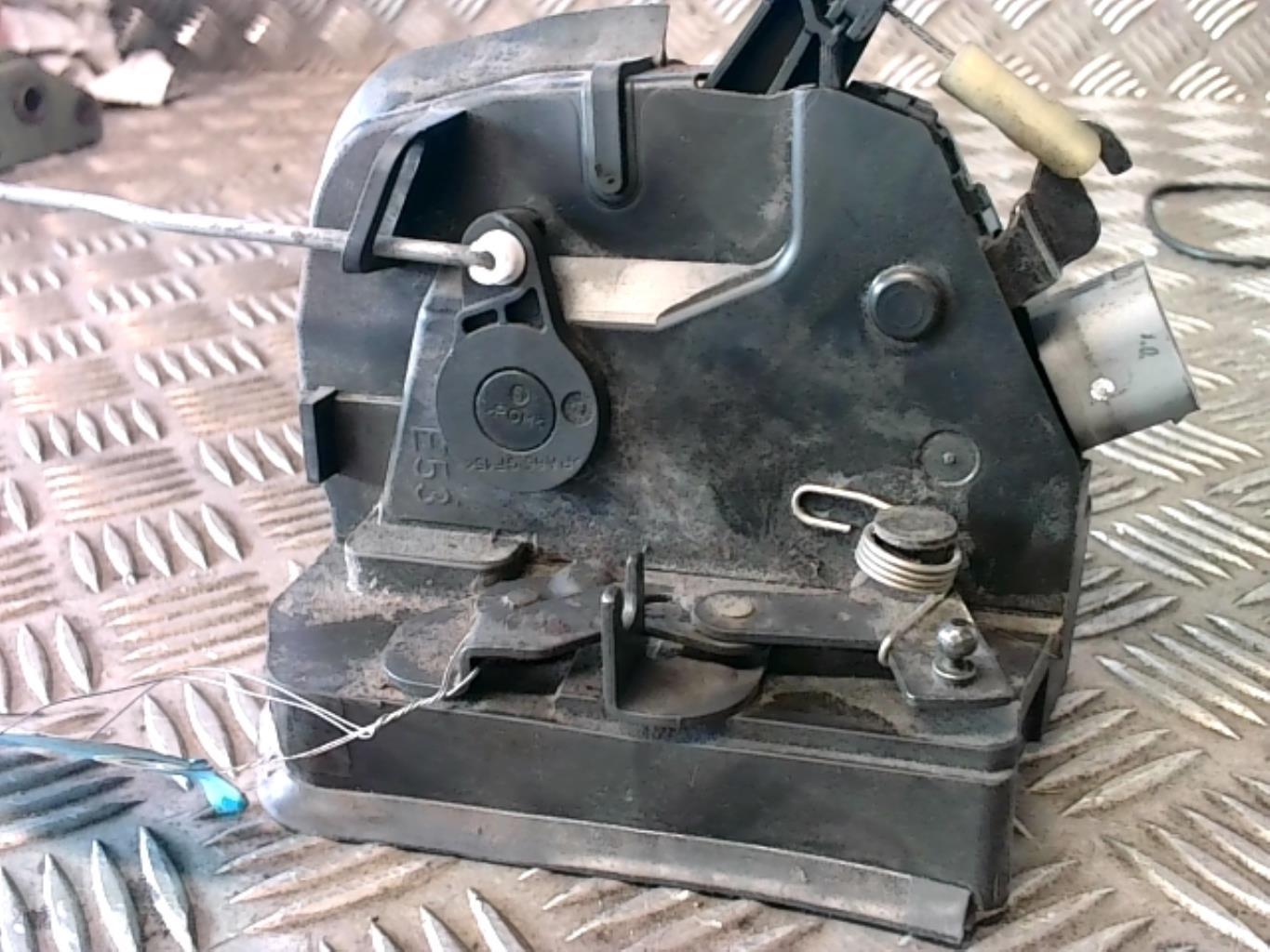 Serrure arriere droit BMW X5 E53 Diesel - 1