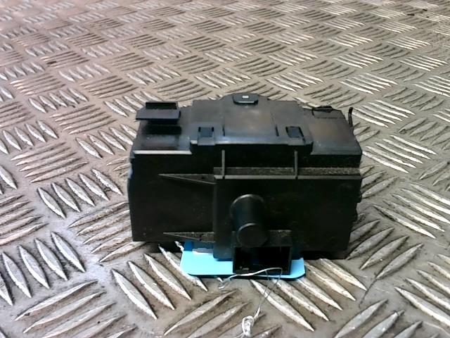 Commande de phare BMW SERIE 1 E88 CABRIO Diesel - 1