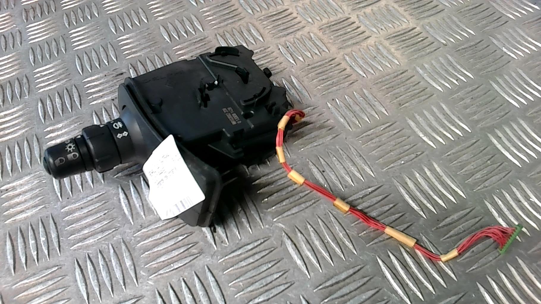 Commande de phare RENAULT CLIO 3 PHASE 1 Diesel - 1