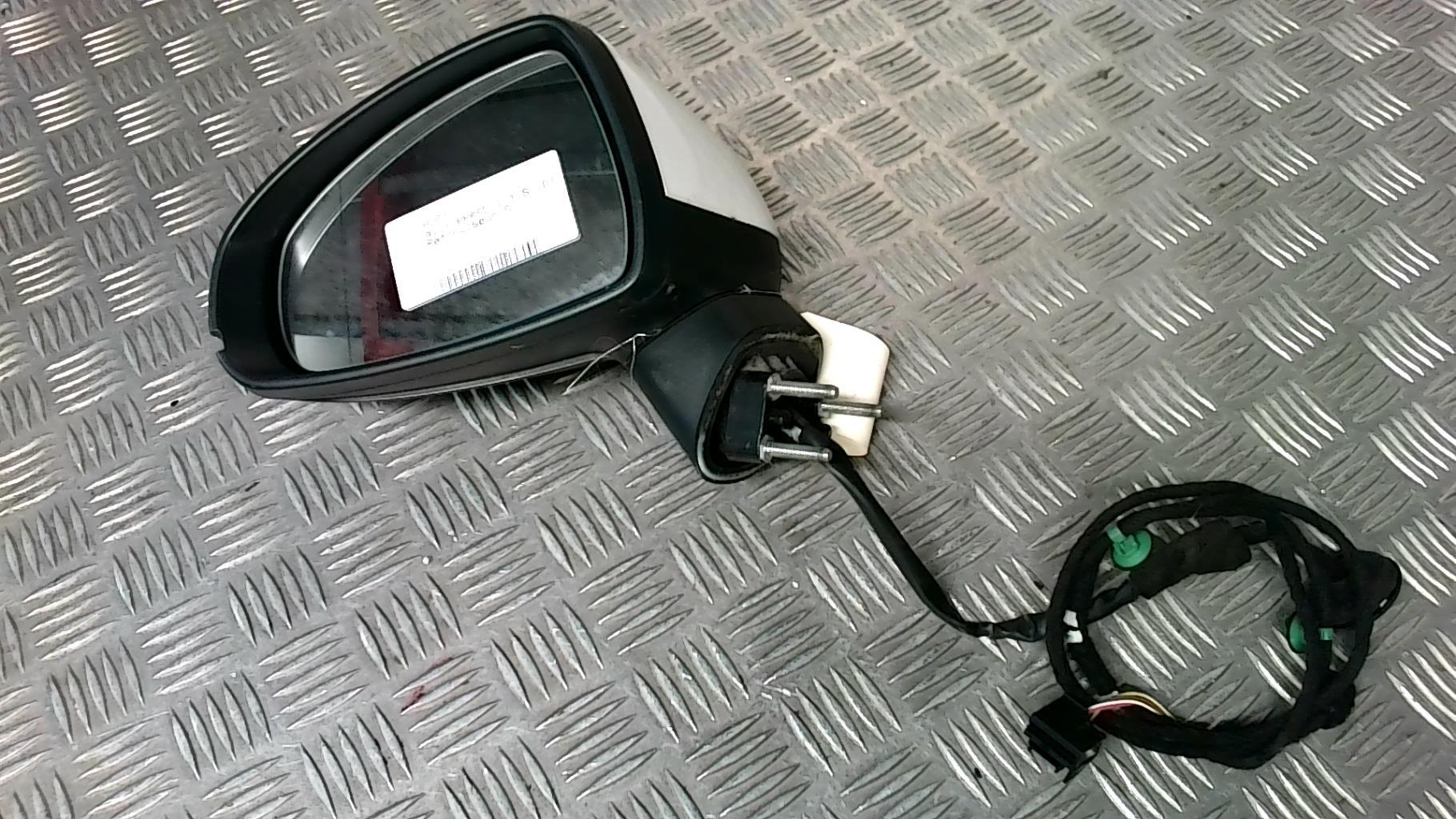 Retroviseur gauche AUDI A1 1 PHASE 1 Diesel - 1