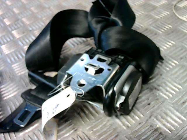 Ceinture avant droit AUDI A4 2 CABRIO PHASE 2  - 1