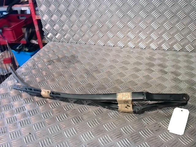 Bras essuie glace avant AUDI A3 2 PHASE 1 Diesel - 1
