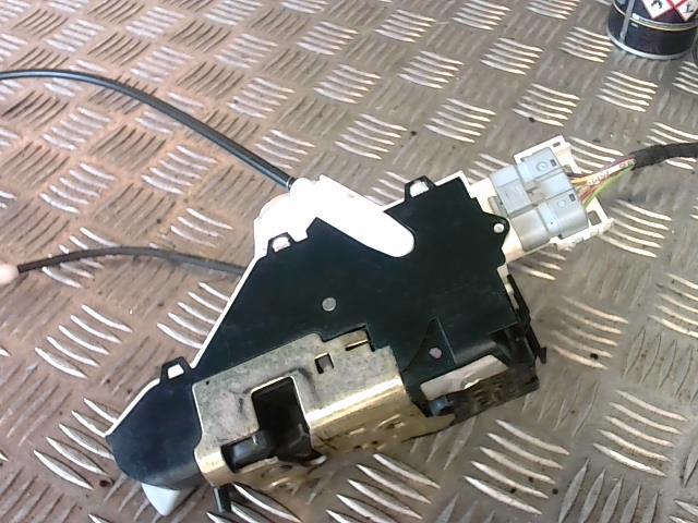 Serrure avant gauche CITROEN C4 1 PHASE 1 COUPE Essence - 1