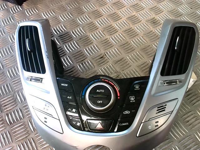 Commande chauffage HYUNDAI VELOSTER COUPE Essence - 1