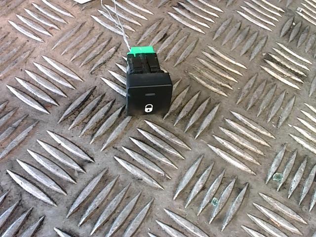 Bouton/Interrupteur PEUGEOT PARTNER 2 PHASE 2 Diesel - 1