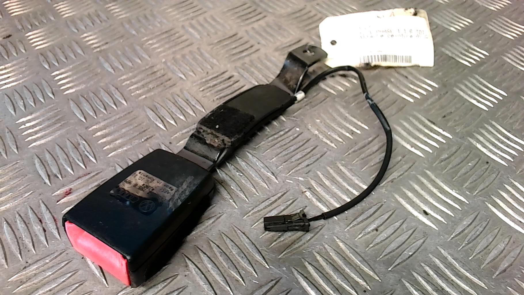 Attache ceinture avant gauche AUDI A1 1 PHASE 1 Diesel - 1