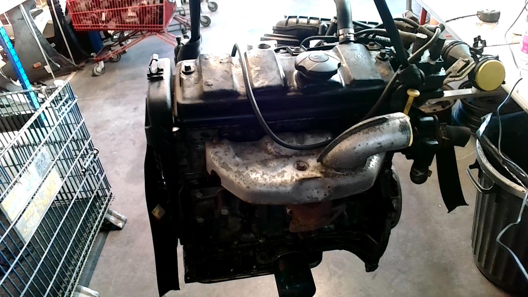 Moteur CITROEN SAXO Essence - 1