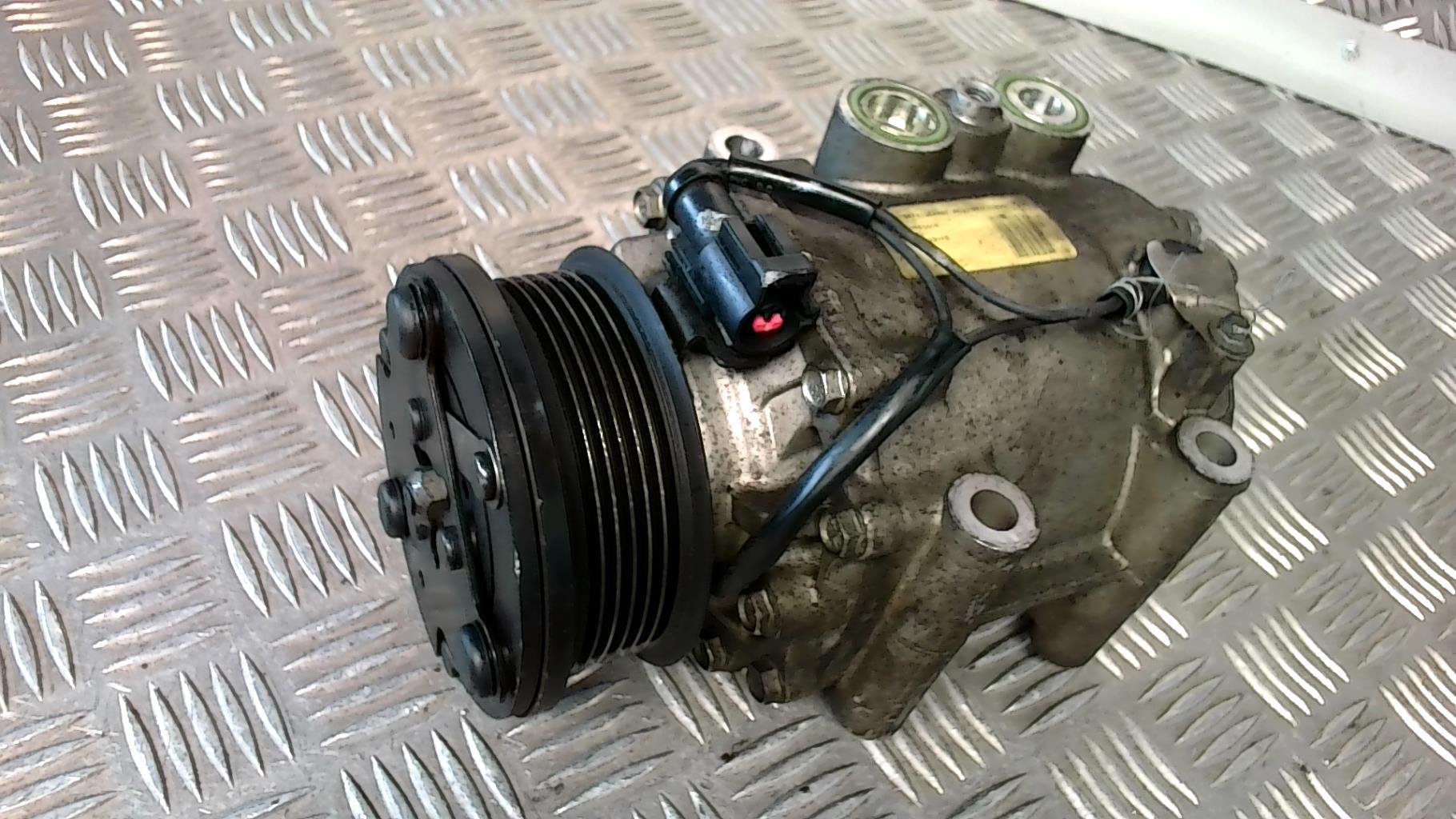 Compresseur clim FORD FIESTA 5  - 1