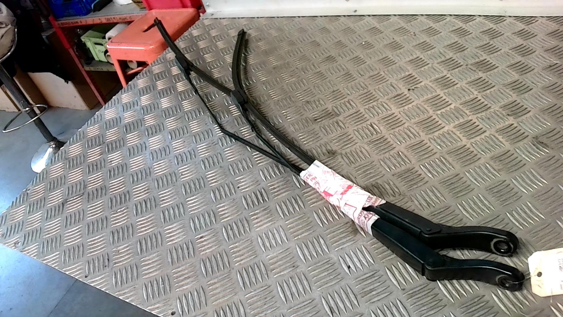 Bras essuie glace avant CITROEN C3 3 PHASE 1 Essence - 1