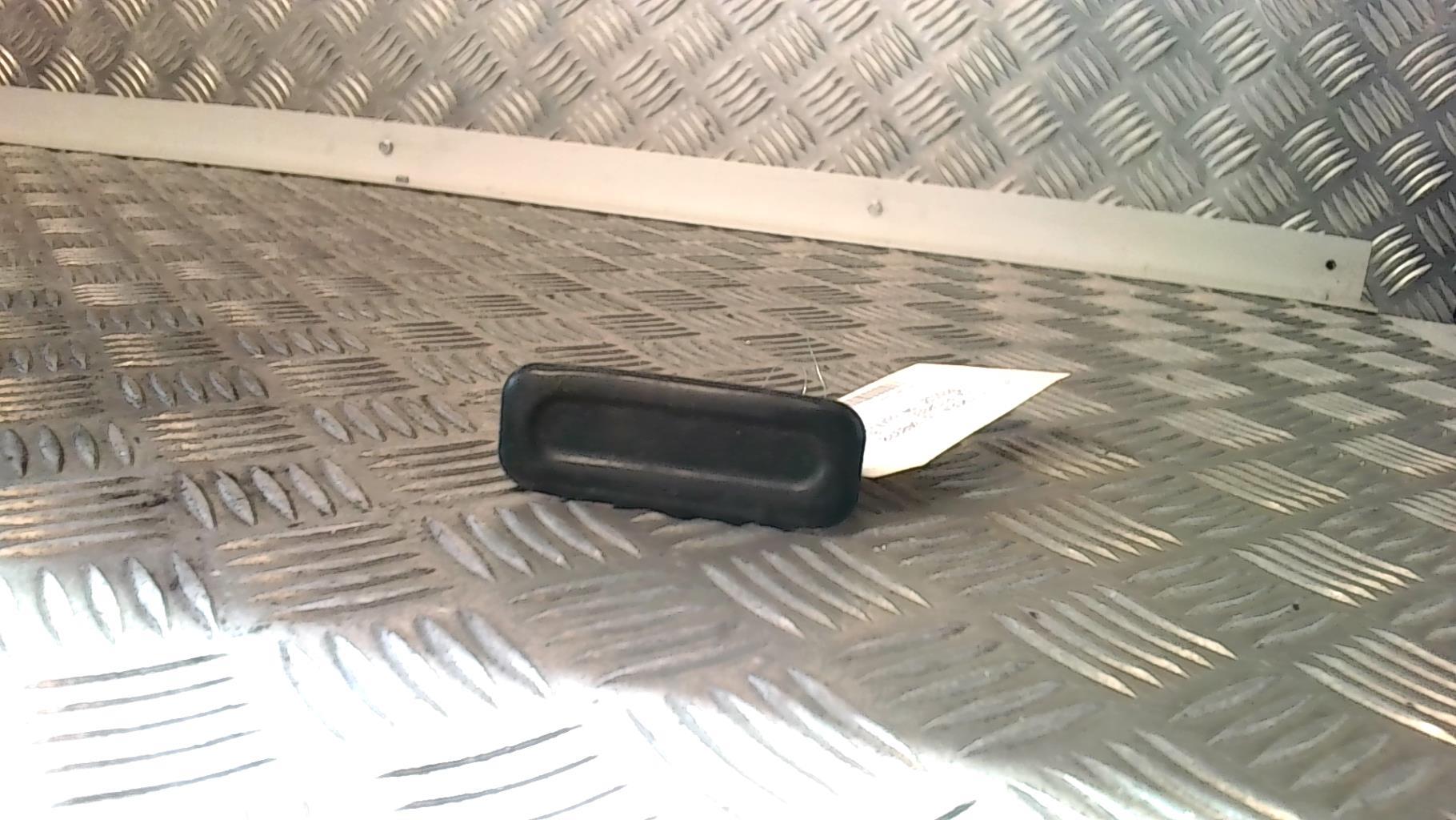 Bouton de coffre CITROEN C4 PICASSO 1 Diesel - 1