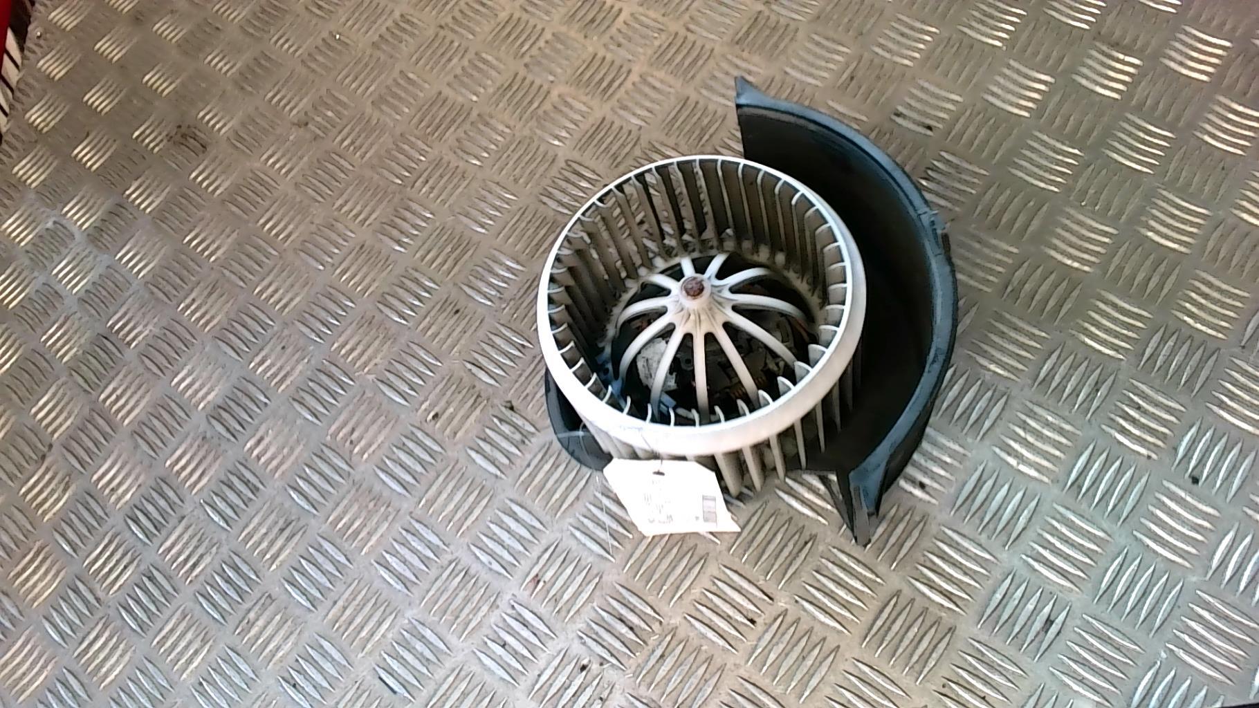 Pulseur d'air AUDI Q7 1 PHASE 1 Essence - 1