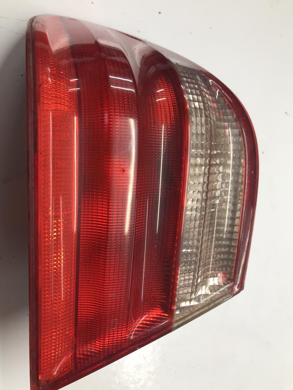 Fanale posteriore principale sinistro (luci) MERCEDES CLASSE E 210 PHASE 2 Diésel - 1