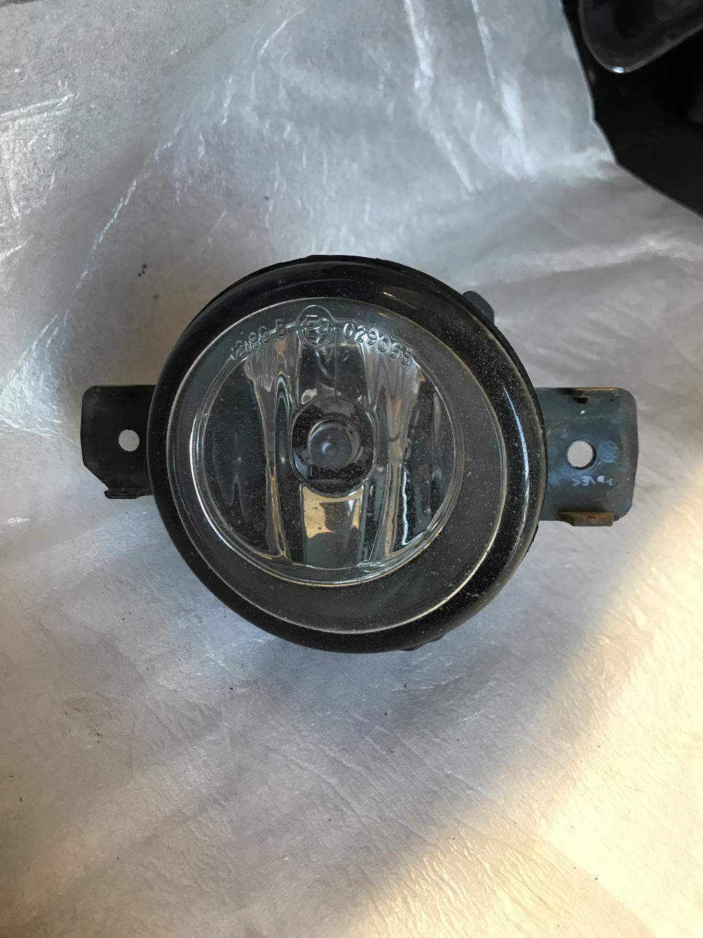 Anti brouillard droit (feux) RENAULT CLIO 2 PHASE 2 Diesel - 1