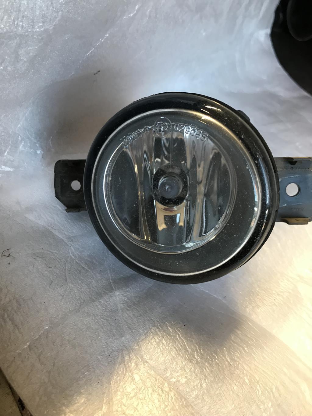 Anti brouillard droit (feux) RENAULT CLIO 3 PHASE 1 Diesel - 1