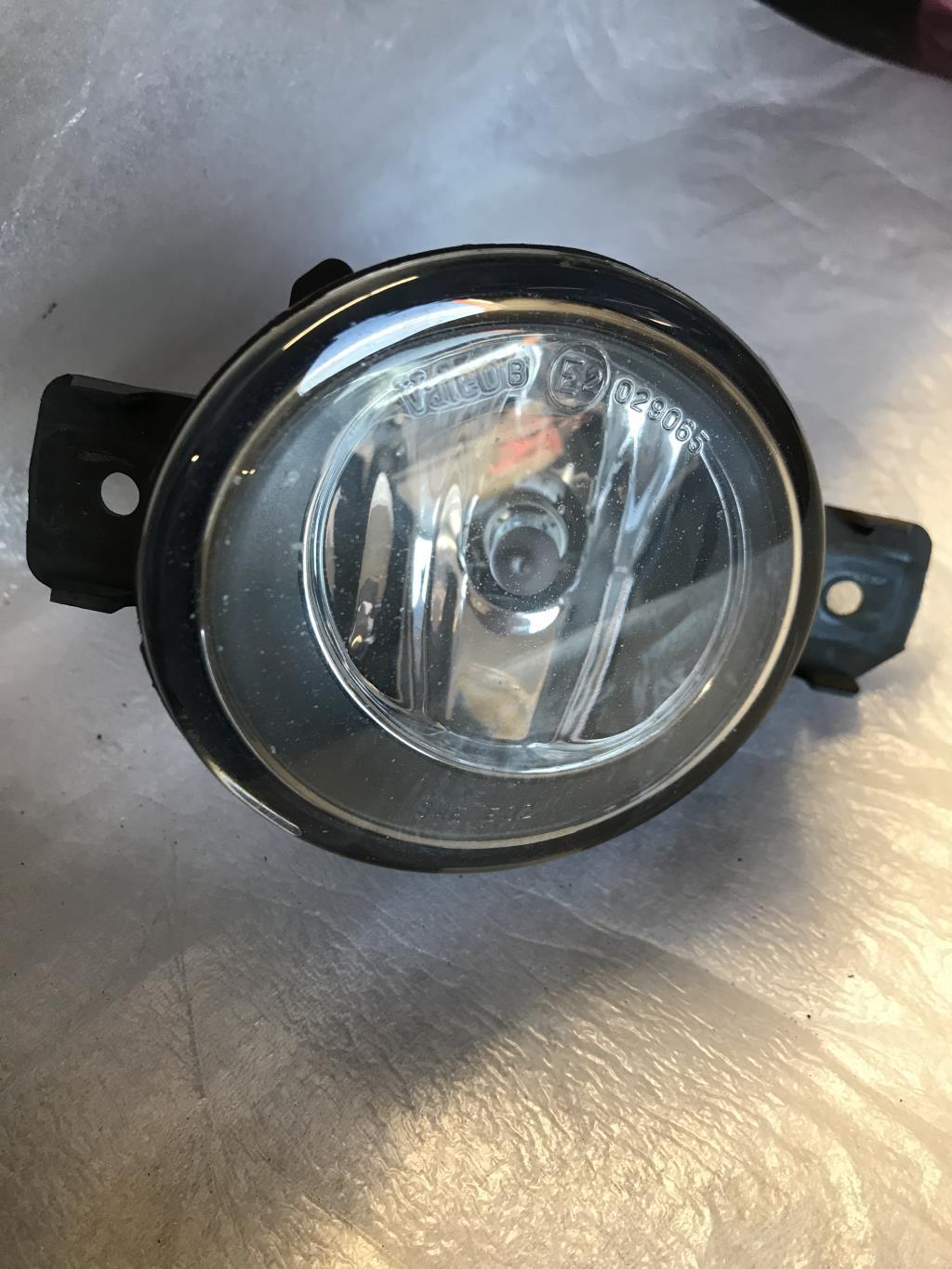 Fendinebbia sinistro (luce) RENAULT CLIO 3 PHASE 1 Diésel - 1