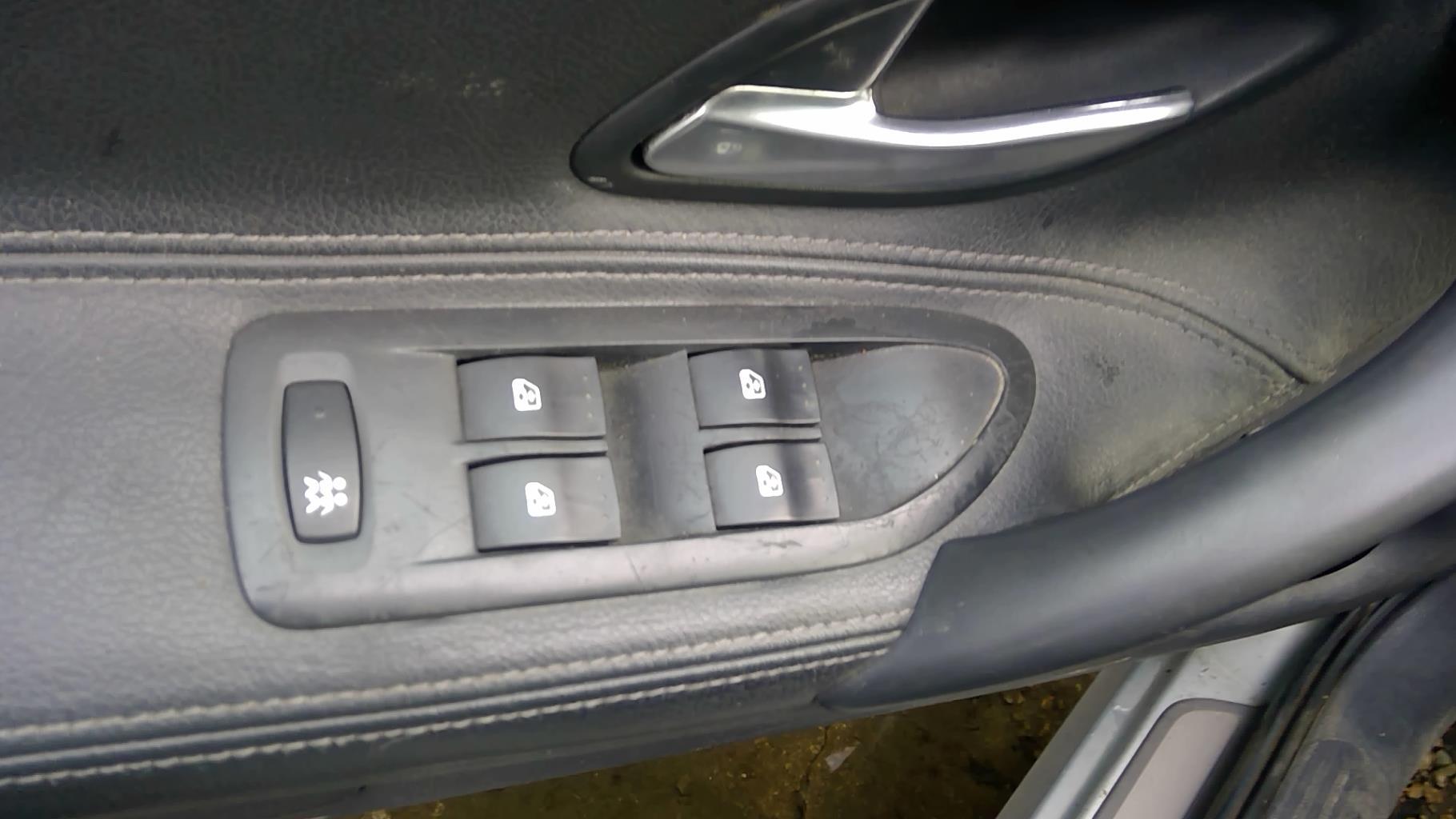 Interrupteur de leve vitre RENAULT LAGUNA 2 PHASE 1 Diesel - 1