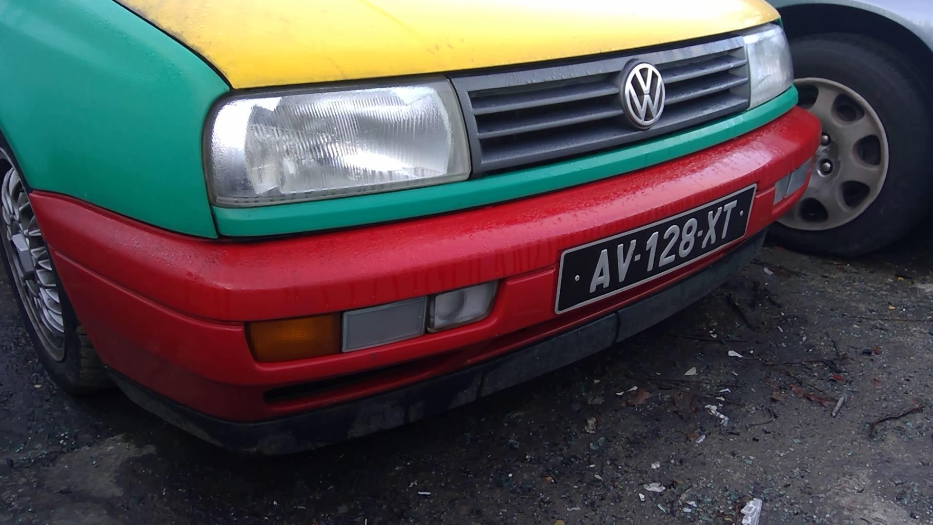 Pare choc avant VOLKSWAGEN VENTO Essence - 1