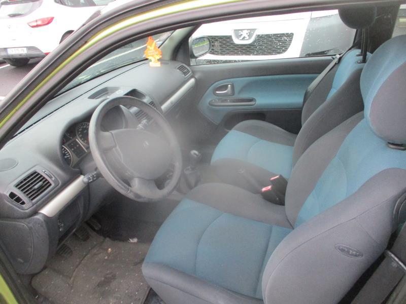 Parafango anteriore sinistro RENAULT CLIO 2 PHASE 2 Diésel - 1