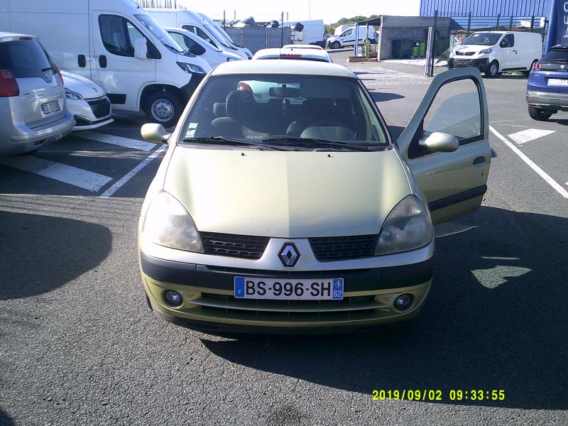 Parafango anteriore sinistro RENAULT CLIO 2 PHASE 2 Diésel - 1