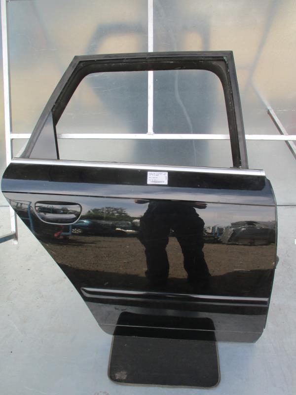 Puerta trasera derecha AUDI A4 2 AVANT PHASE 2 BREAK Diésel - 1