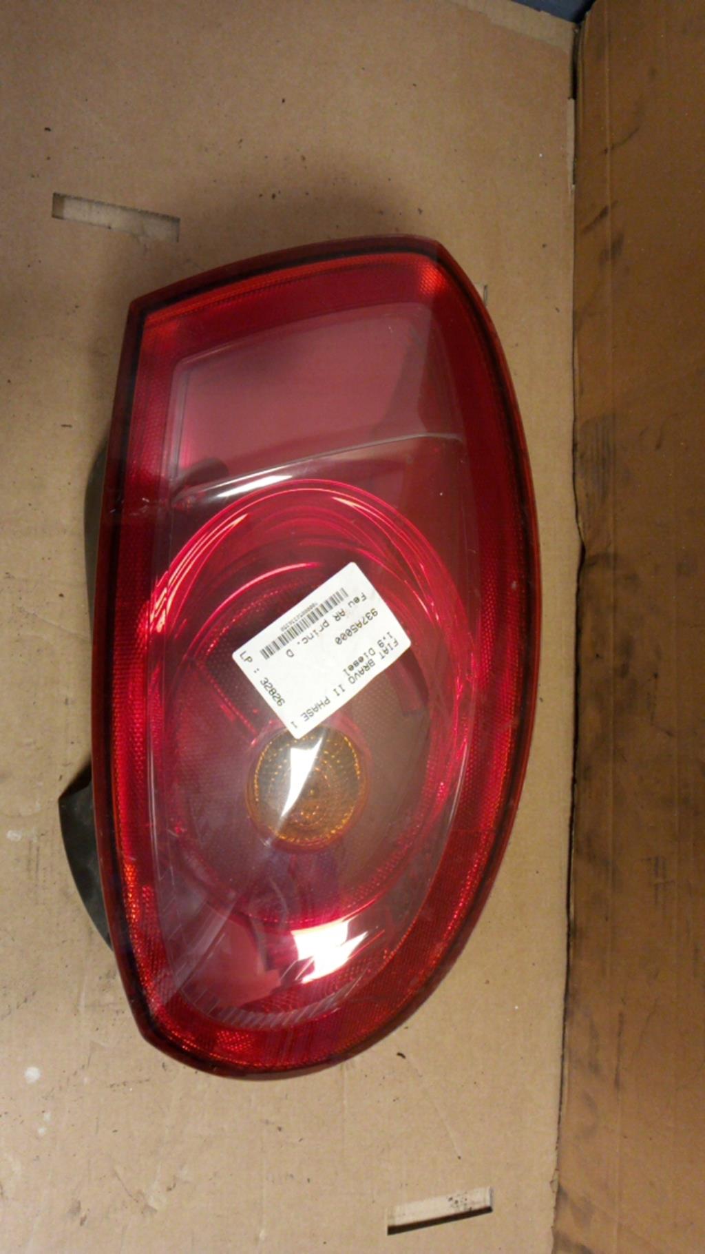 Fanale posteriore principale destro (luci) FIAT BRAVO 2 Diésel - 1