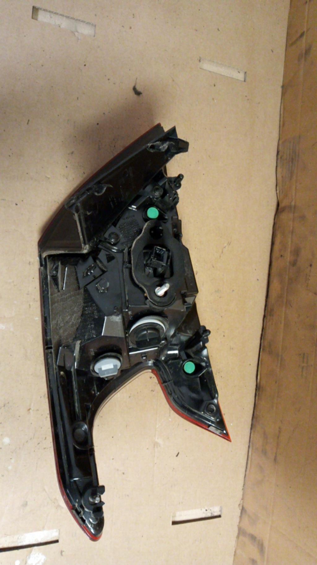 Fanale posteriore principale destro (luci) PEUGEOT 308 2 PHASE 2 Gasolina - 1
