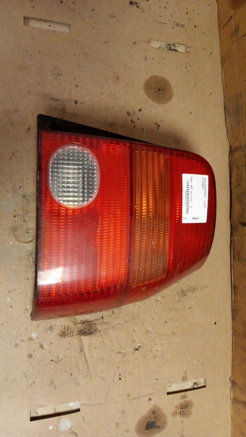 Fanale posteriore principale destro (luci) VOLKSWAGEN LUPO Diésel - 1