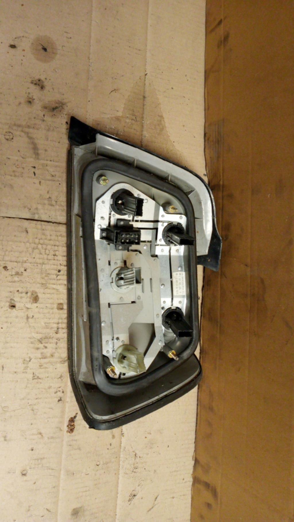 Fanale posteriore principale sinistro (luci) BMW SERIE 3 E36 Diésel - 1