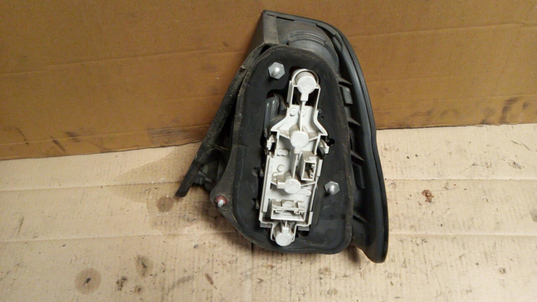 Fanale posteriore principale sinistro (luci) BMW SERIE 3 E46 COMPACT PHASE 1 Diésel - 1