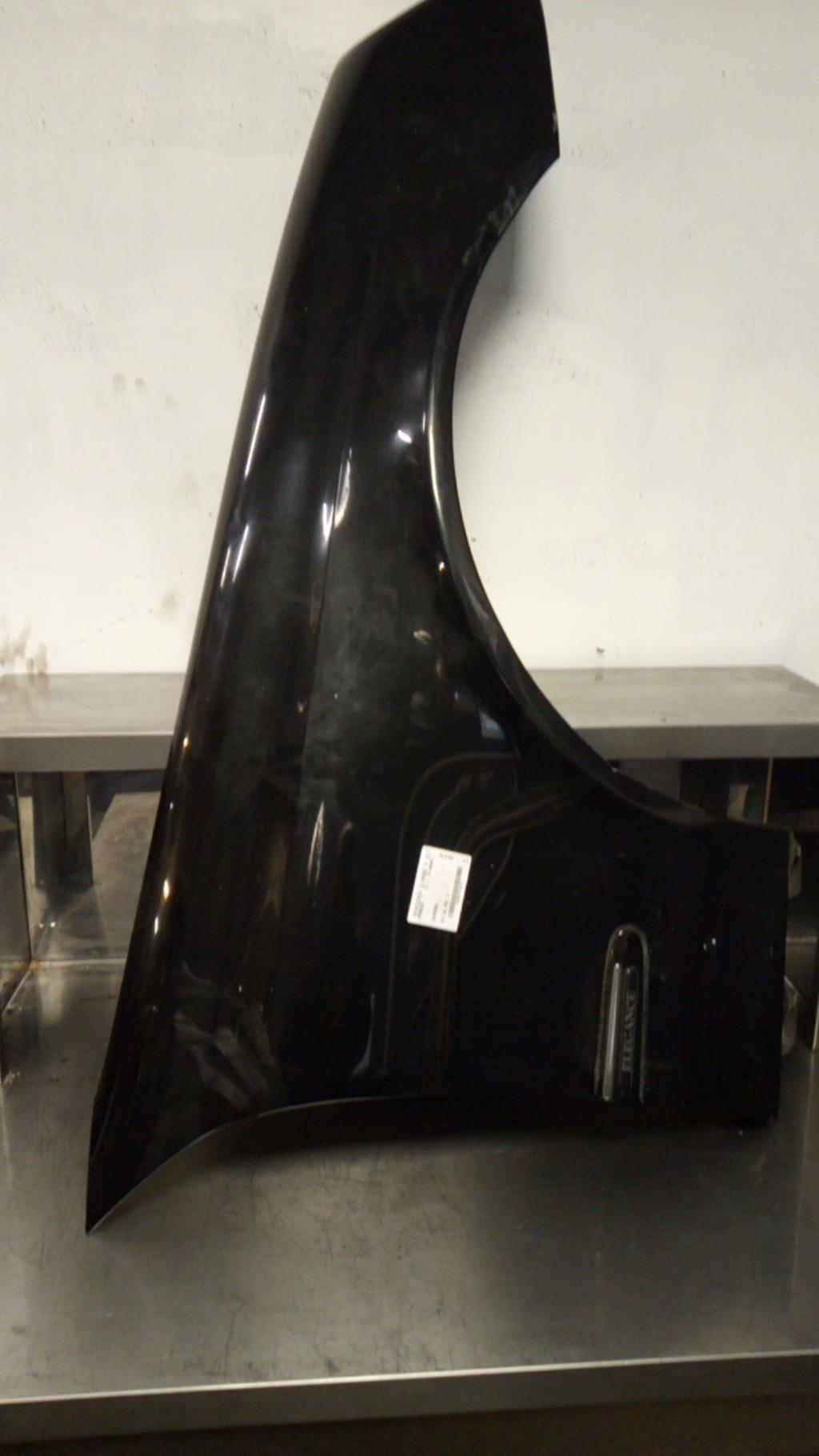 Parafango anteriore destro MERCEDES CLASSE E 211 PHASE 1 Diésel - 1