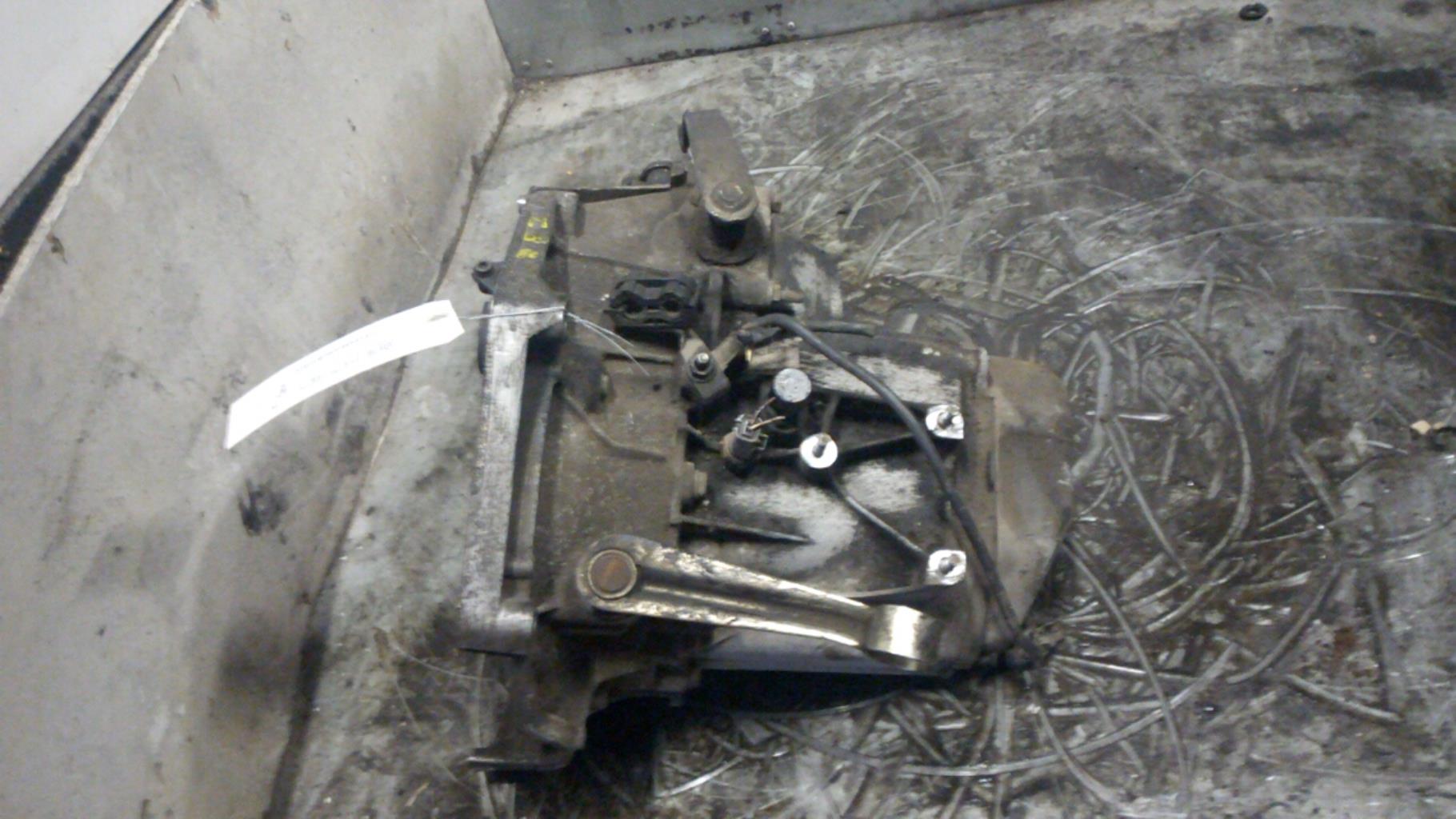 Boite de vitesses PEUGEOT 206 PHASE 2 BREAK Essence - 1
