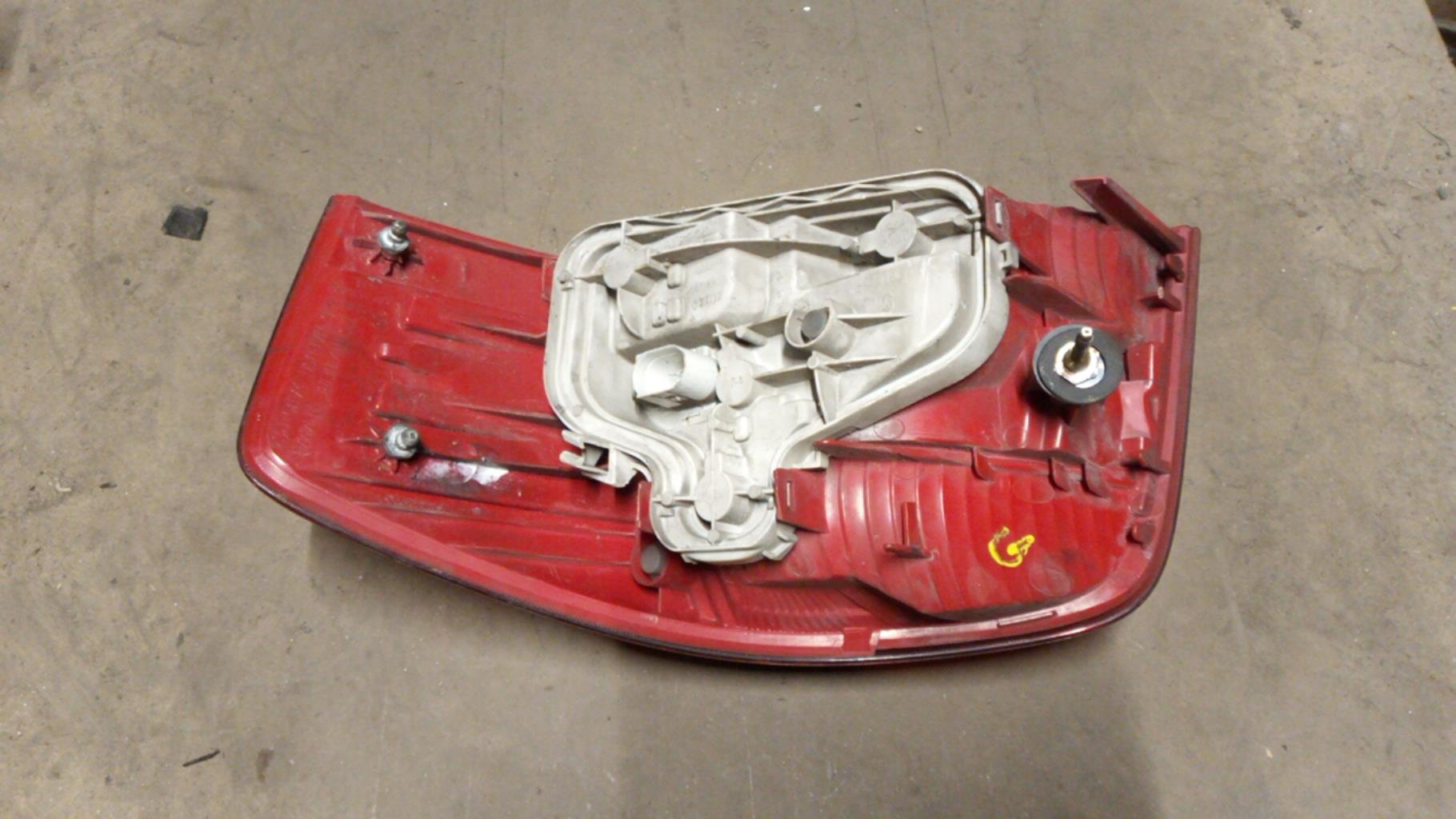 Fanale posteriore principale sinistro (luci) AUDI A3 2 PHASE 1 Diésel - 1