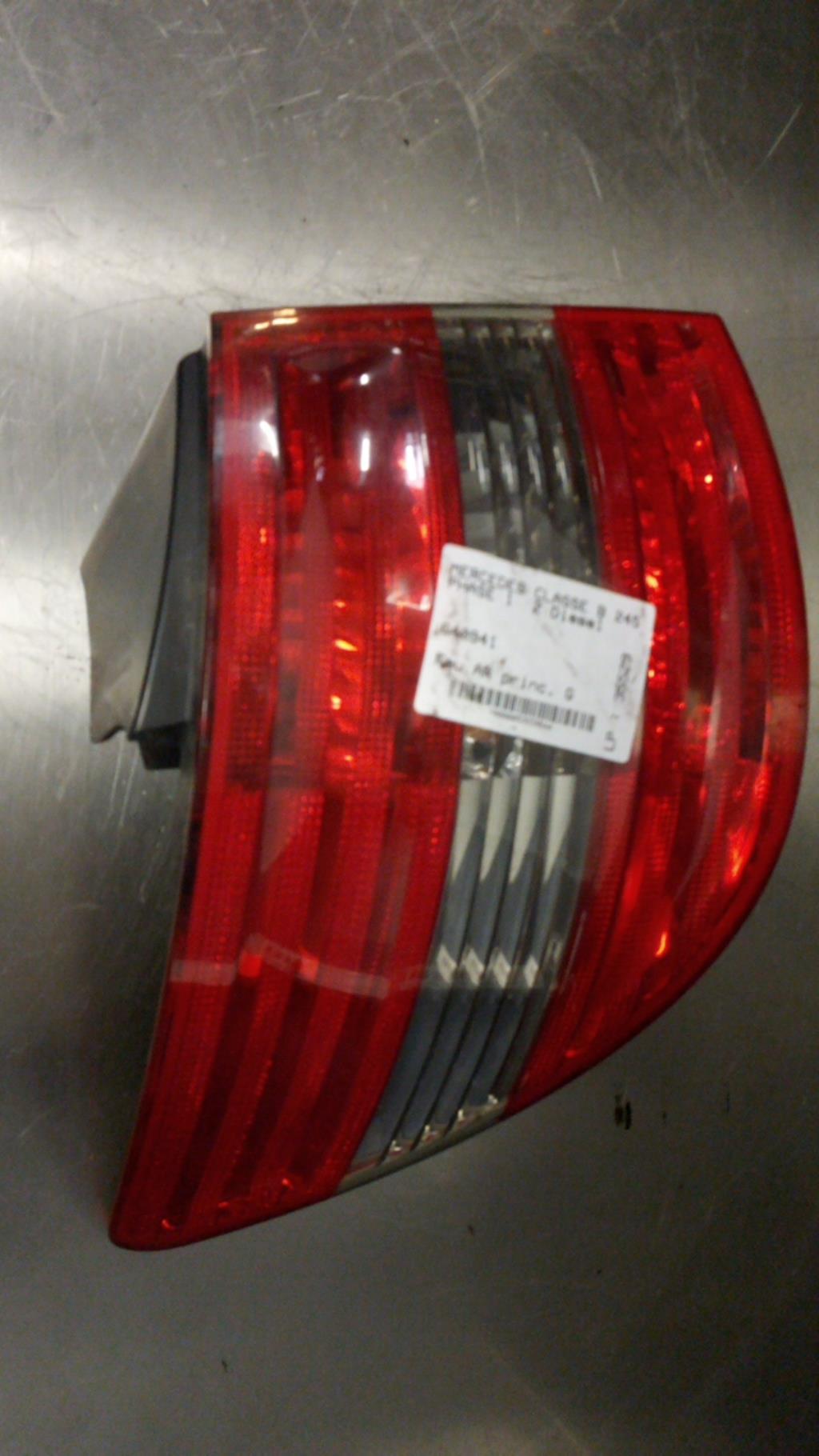 Fanale posteriore principale sinistro (luci) MERCEDES CLASSE B 245 PHASE 1 Diésel - 1