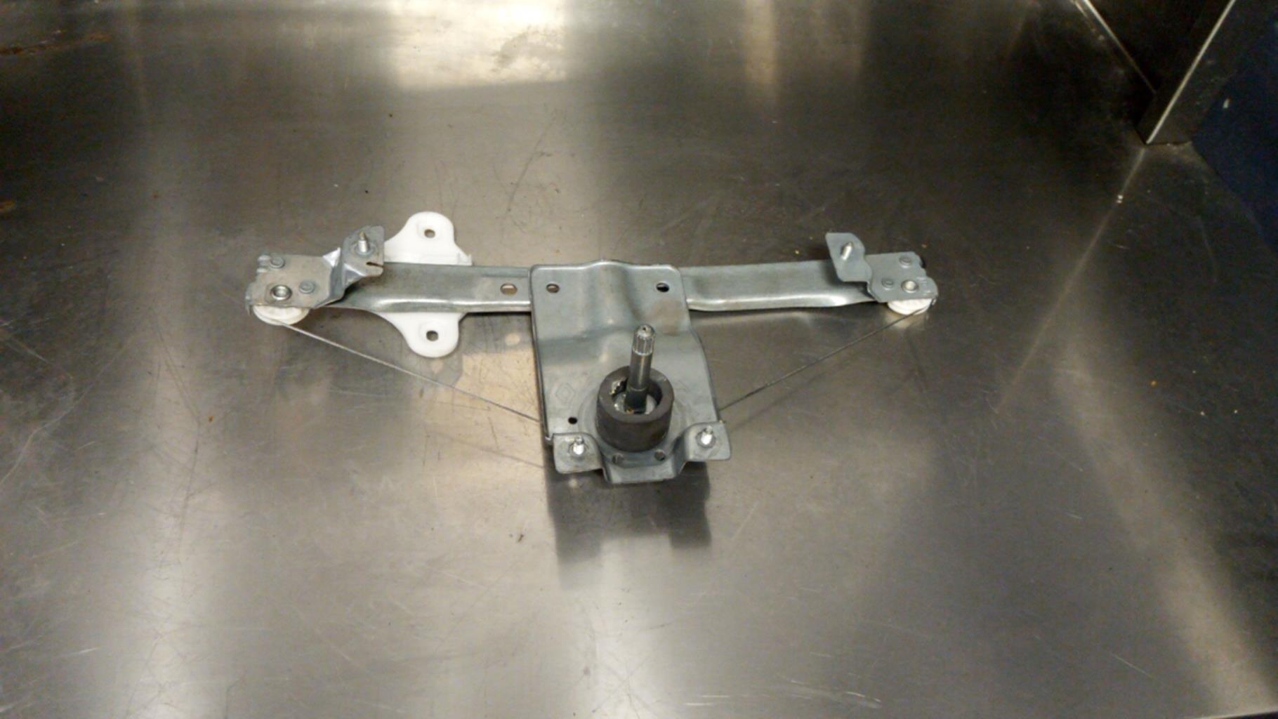 Alzacristalli manuale posteriore sinistro RENAULT CLIO 4 PHASE 1 Gasolina - 1