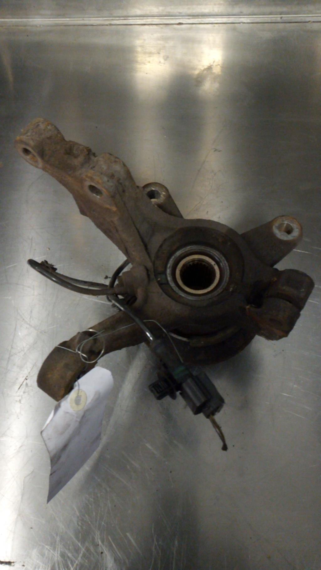Mozzo anteriore sinistro FORD FIESTA 6 PHASE 1 Diésel - 1