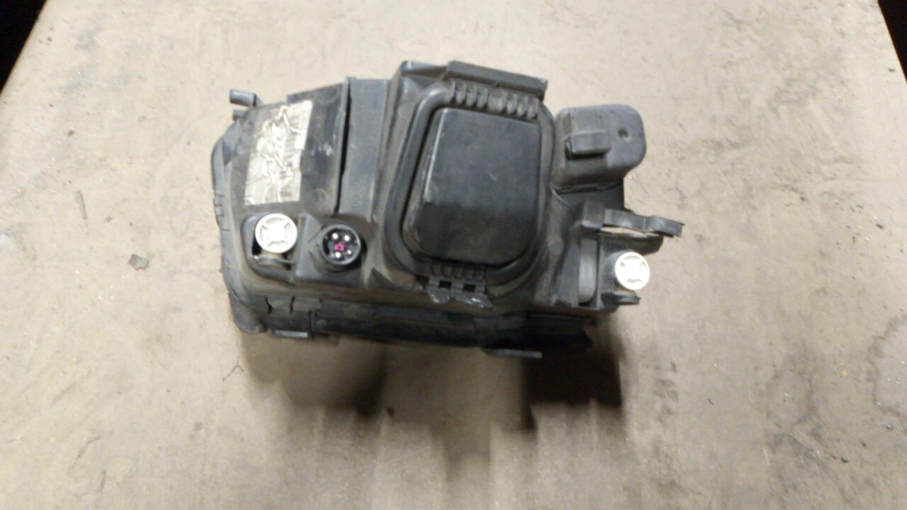Gruppo ottico anteriore principale sinistro (luci)(faro) AUDI A4 1 PHASE 1 Gasolina - 1
