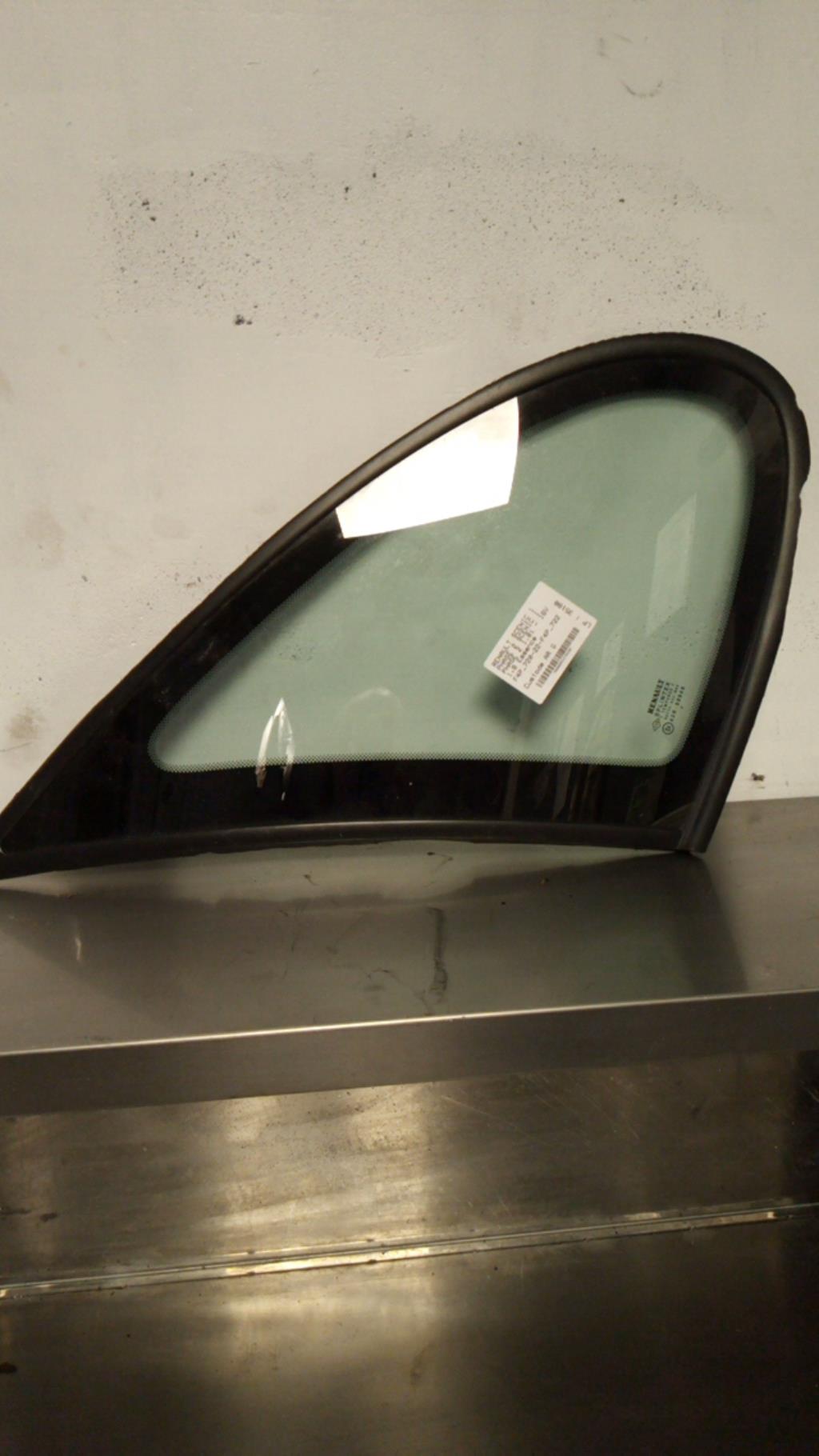 Vetro laterale fisso posteriore sinistro RENAULT SCENIC 1 PHASE 2 Gasolina - 1