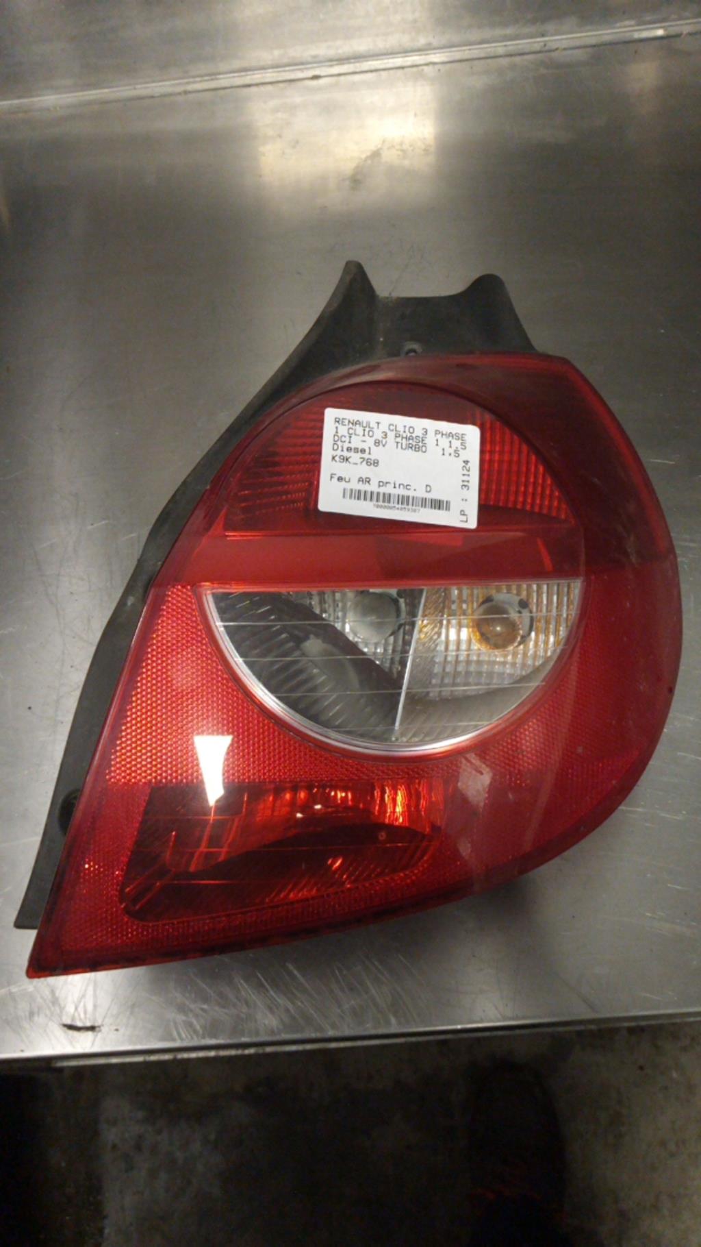 Fanale posteriore principale destro (luci) RENAULT CLIO 3 PHASE 1 Diésel - 1