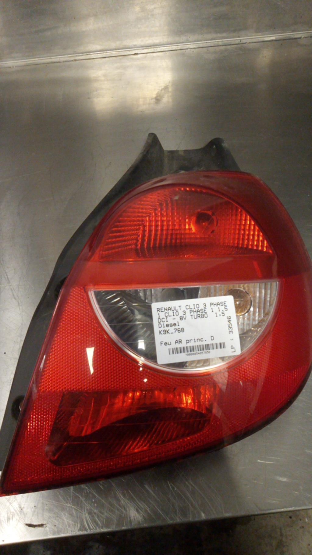 Fanale posteriore principale destro (luci) RENAULT CLIO 3 PHASE 1 Diésel - 1