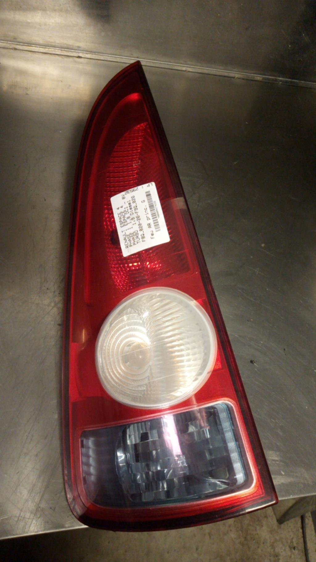 Fanale posteriore principale sinistro (luci) RENAULT ESPACE 4 PHASE 1 Diésel - 1