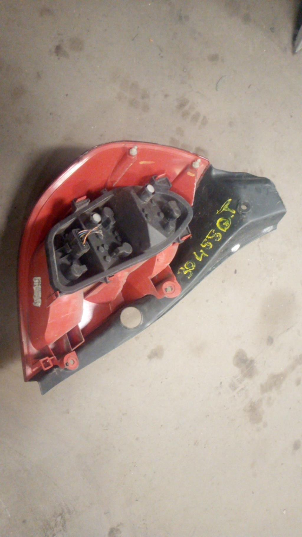 Fanale posteriore principale destro (luci) RENAULT CLIO 3 PHASE 1 Diésel - 1