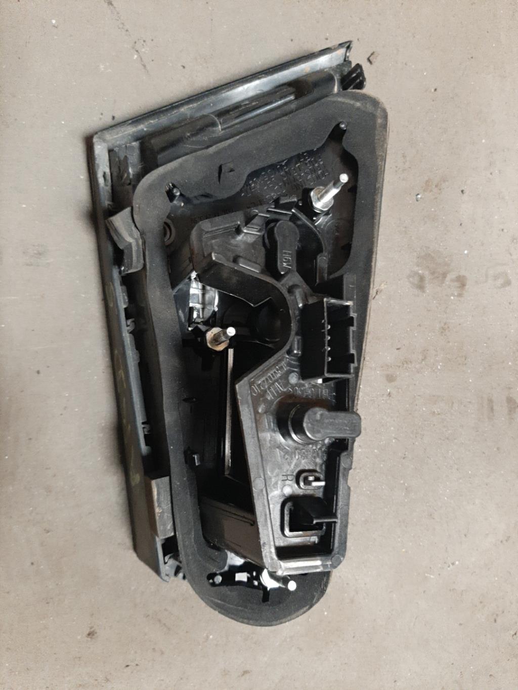 Feu arriere secondaire droit (feux) AUDI A3 3 S3 PHASE 1 Essence - 1