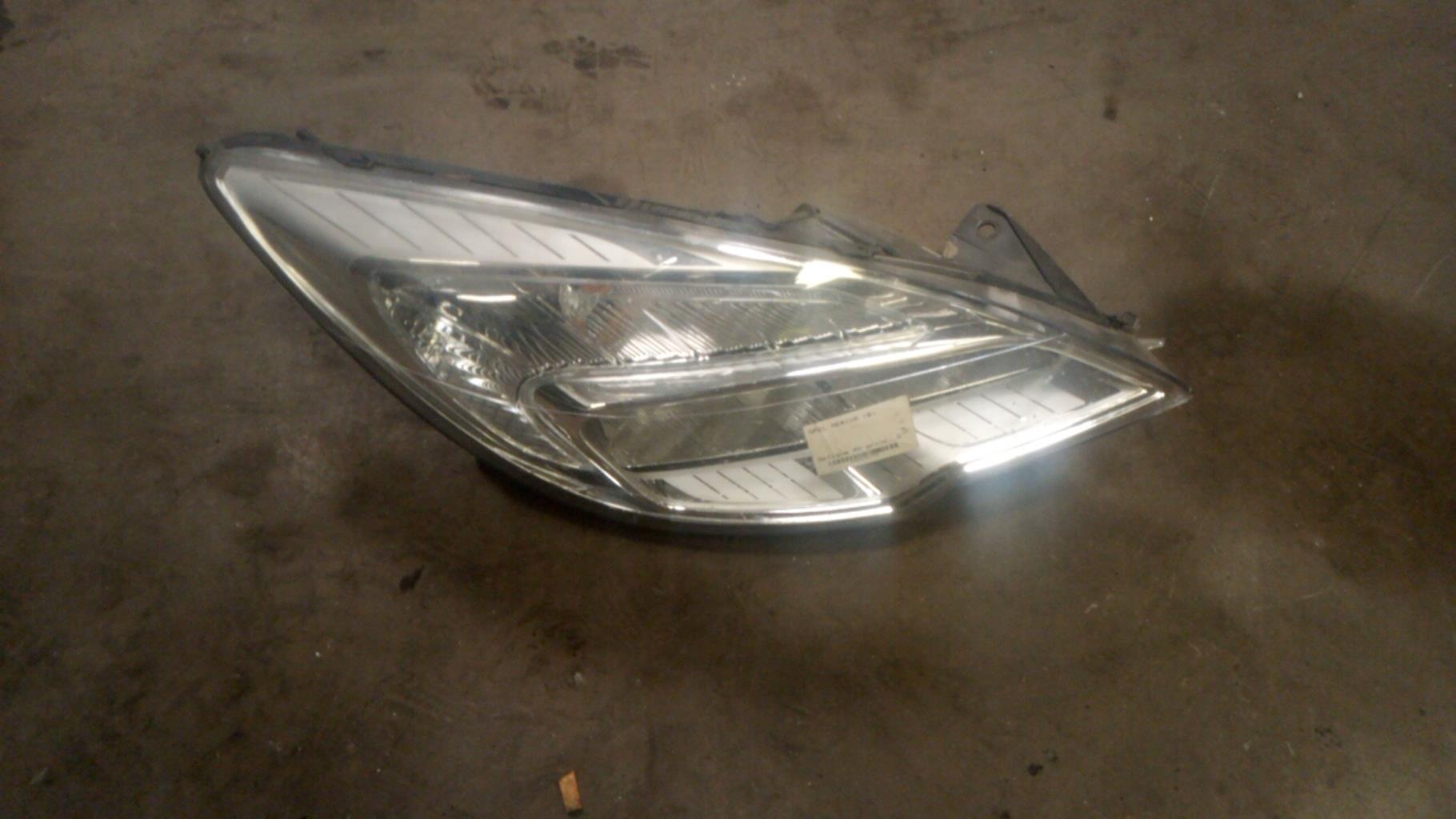 Gruppo ottico anteriore principale destro (luci)(faro) OPEL MERIVA B PHASE 1 Diésel - 1
